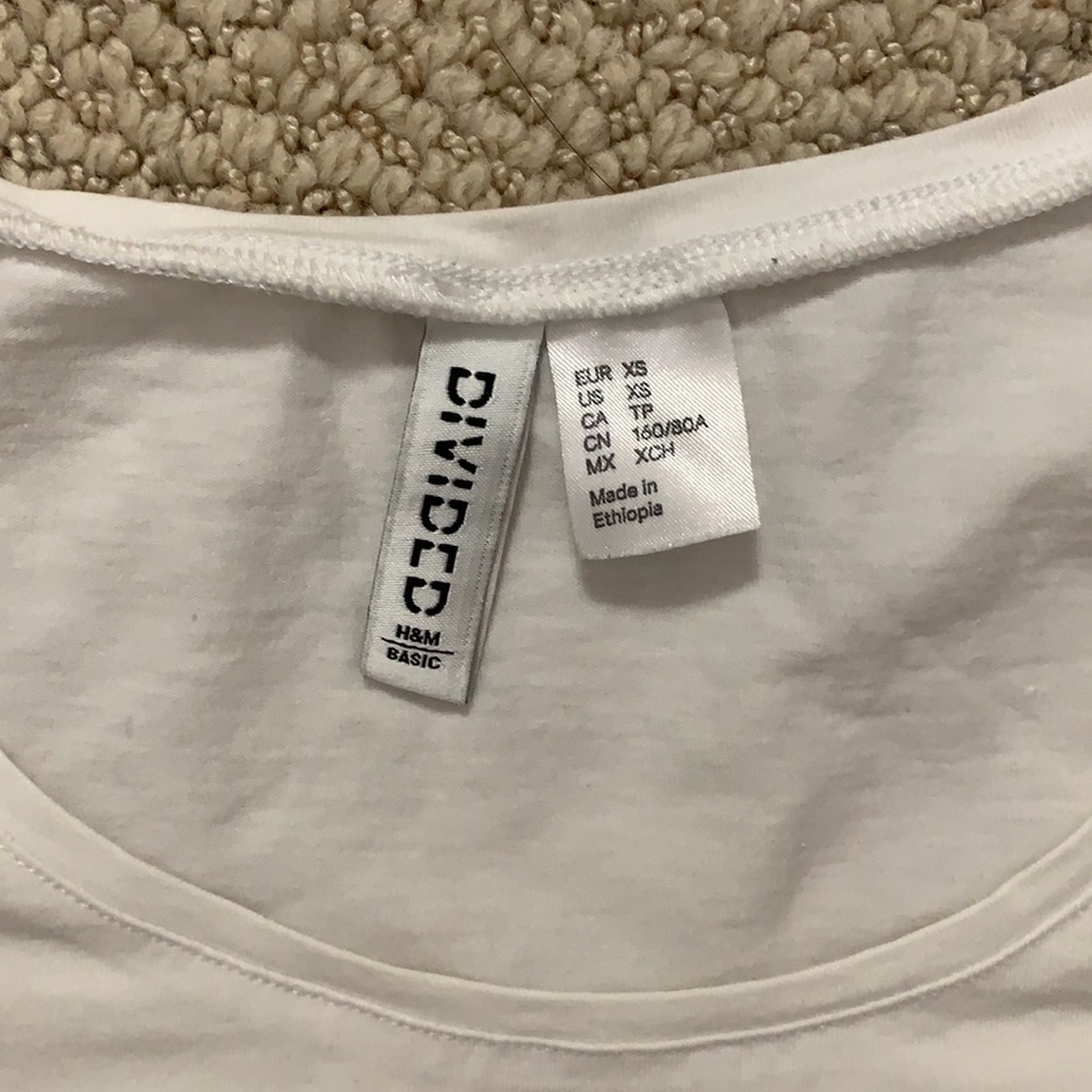 White basic t-shirt | H&M - Picture 2 of 3